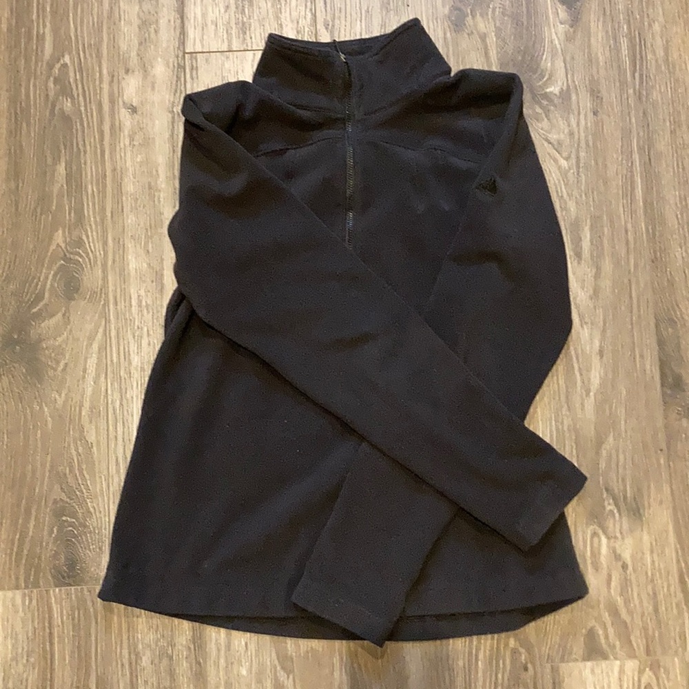 Black fleece sweatshirt